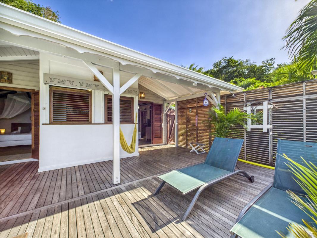 31.Location Villa piscine Deshaies Guadeloupe_Terrasse vue mer